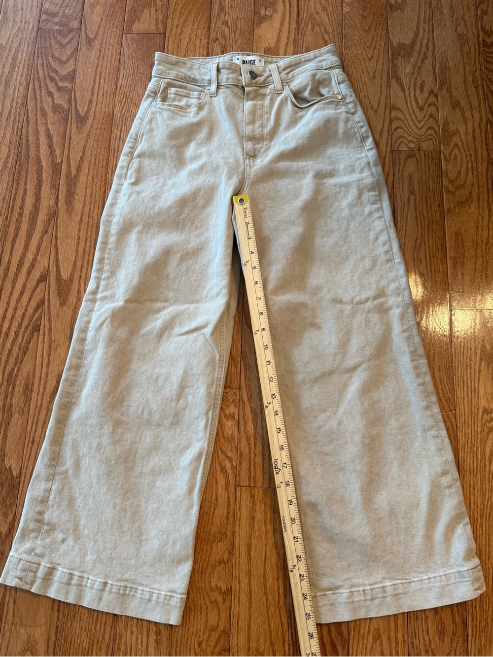 Paige Anessa High-Rise Cropped Jeans Size 26 in Sand Beige. Cotton Blend